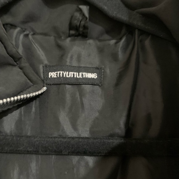 Black Peach Skin Cropped Bubble Puffer Jacket by Pretty Little Thing. Size 6 - Picture 6 of 11